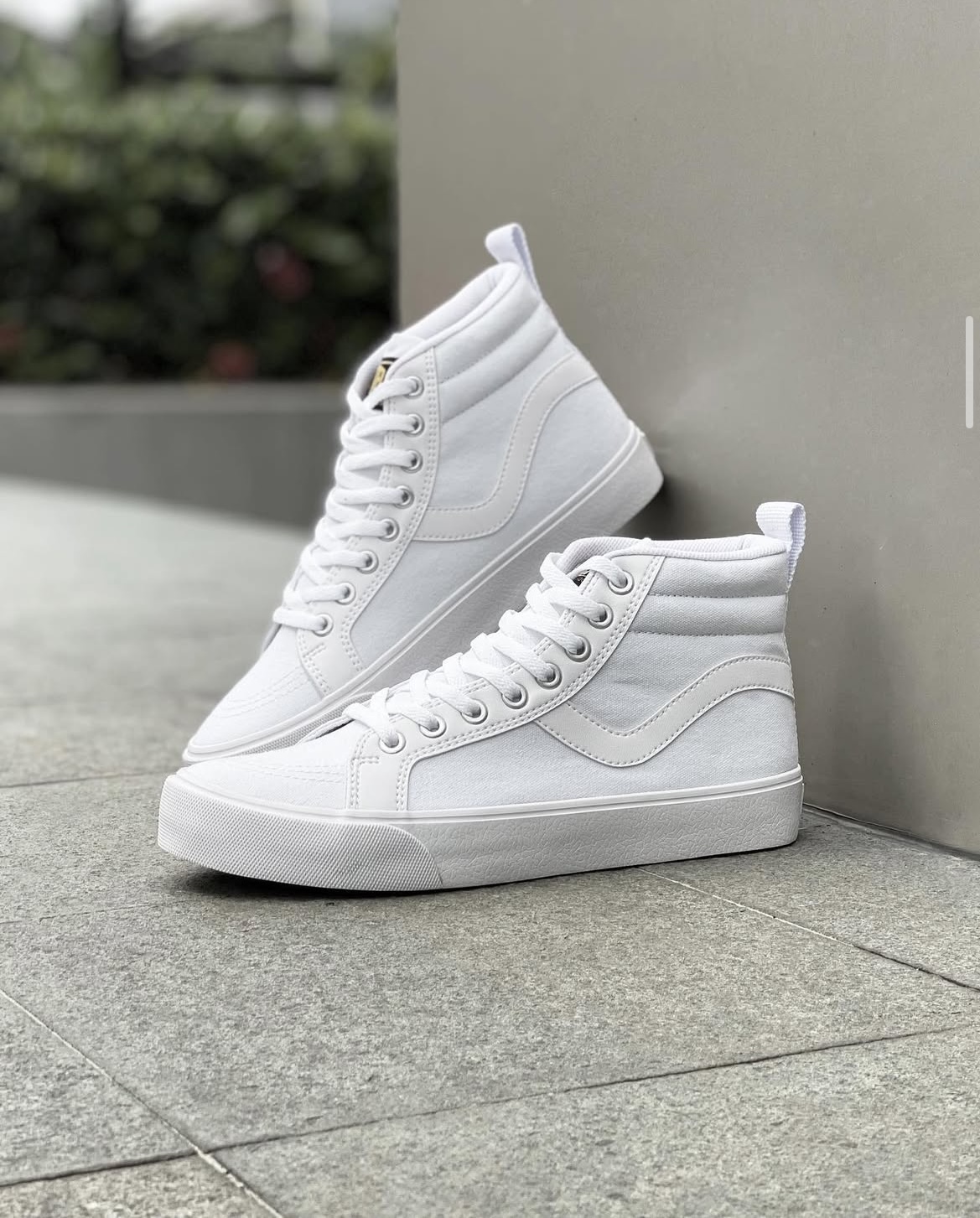 VENTELA REPUBLIC HIGH WHITE